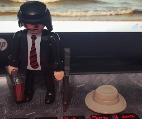 Mafioso with gun - gun, and